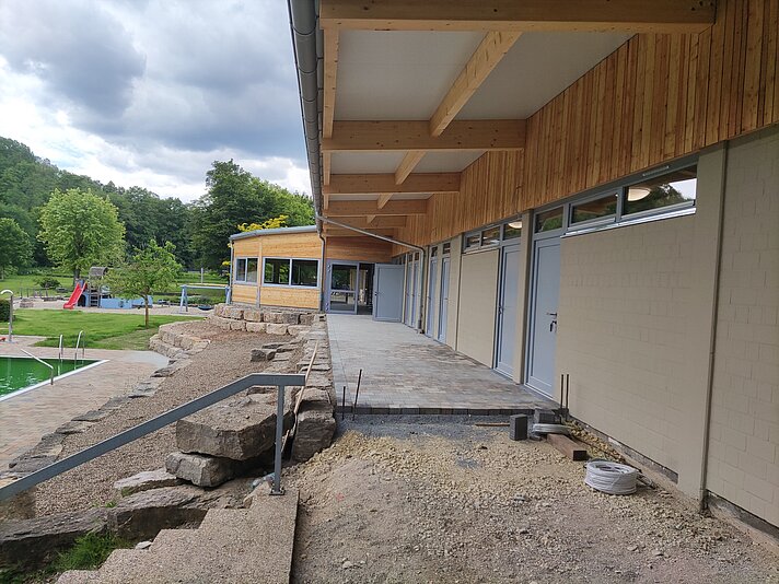 Naturbad Umbau Baustelle Außenbereich